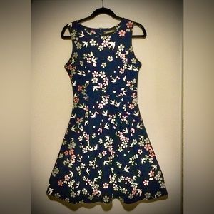 Floral print Erica Lang A-line Dress, Large. See photos for measurements